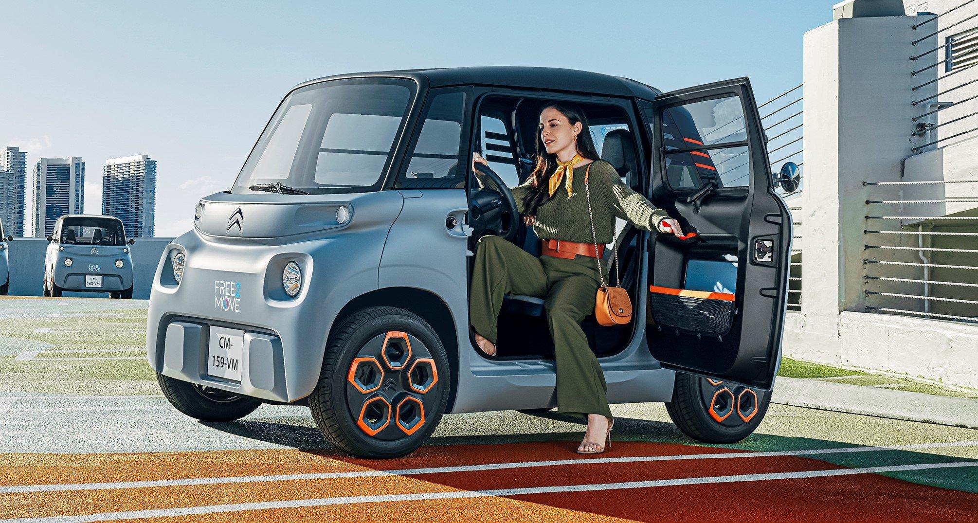 Regalo per la promozione e se fosse un’auto elettrica che si guida dai 14 anni e con il noleggio tutto incluso
