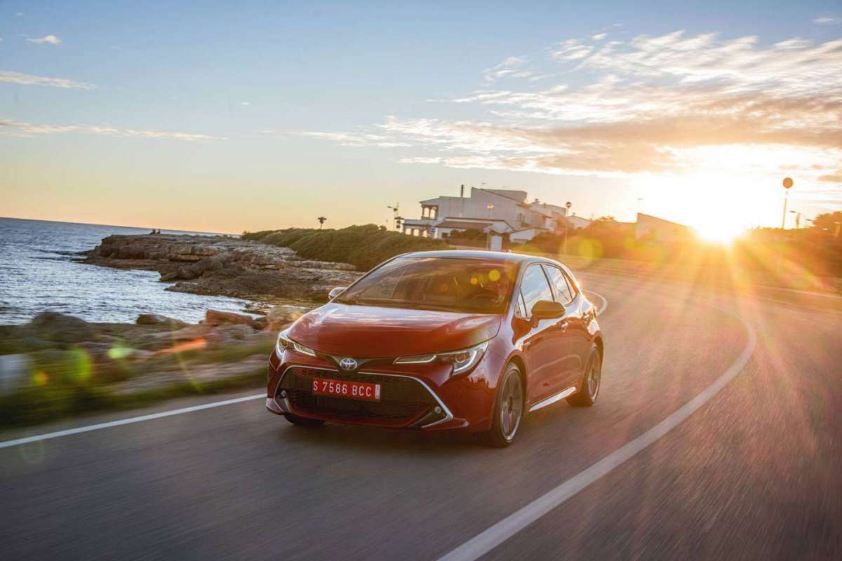 Nuova Toyota Corolla 2019 ibrida dall’abito sportivo.