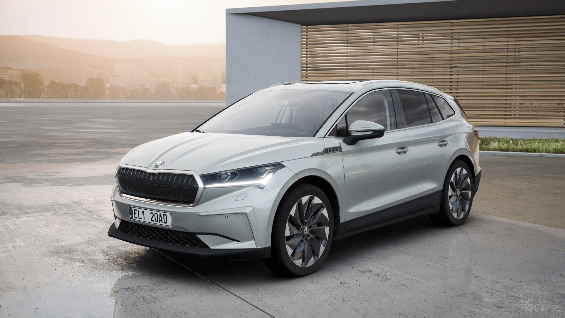 Skoda Enyaq: Il futuro della guida elettrica si veste di Eleganza Skoda