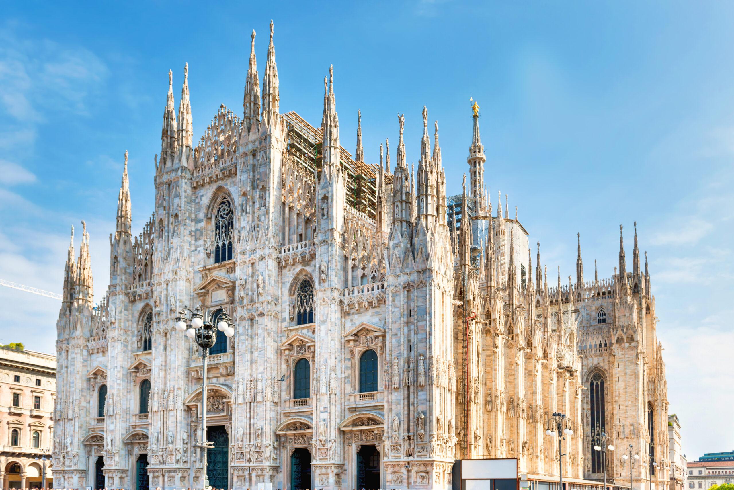 Il Duomo di Milano: Un Capolavoro Gotico che Resiste al Tempo