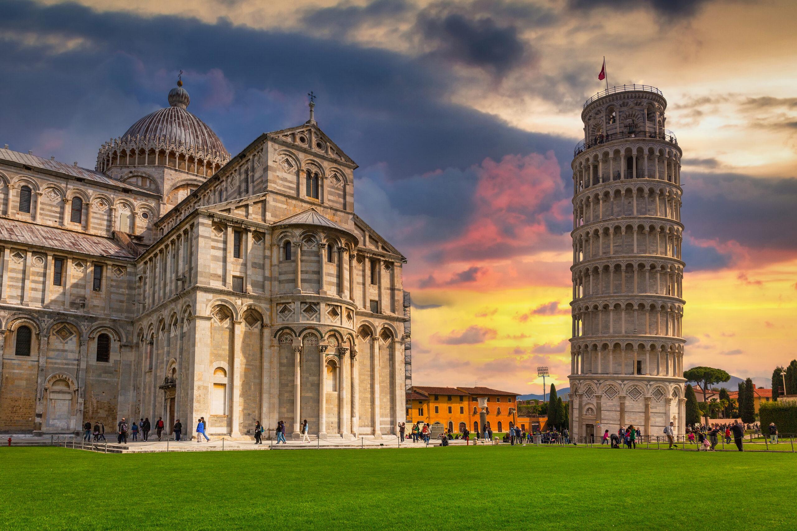 La Torre di Pisa: Il Capolavoro Inclinato che Sfida il Tempo